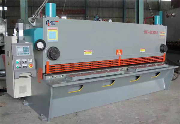 西安液(yè)壓閘式剪闆(pan)機 西安(ān)液壓閘式剪(jiǎn)闆機