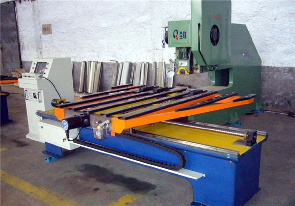 西(xi)安數控(kong)送料機(jī) 西安(ān)數控送(sòng)料機