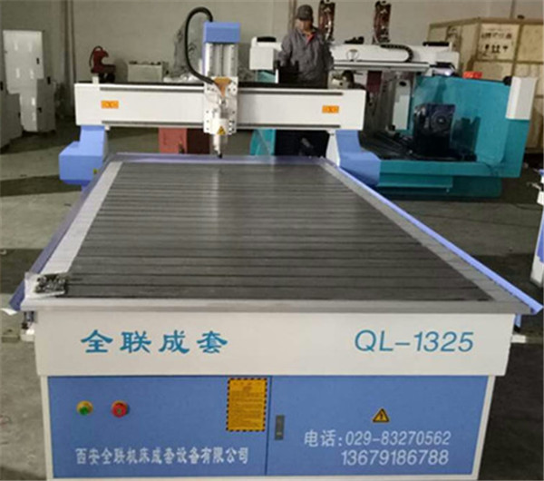 數控雕刻機(jī)