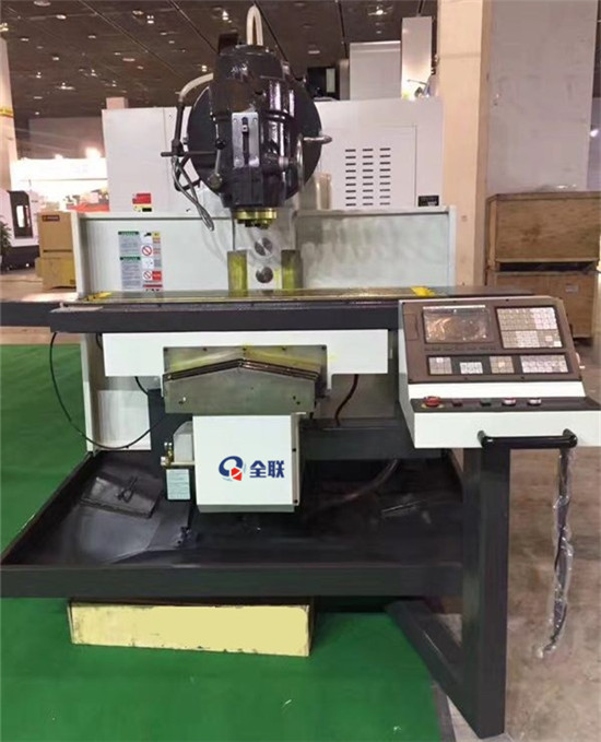 XK6140數控卧式(shi)銑床