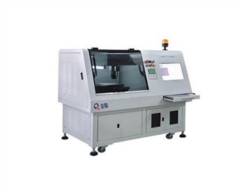 金屬(shǔ)數控雕(diao)刻機