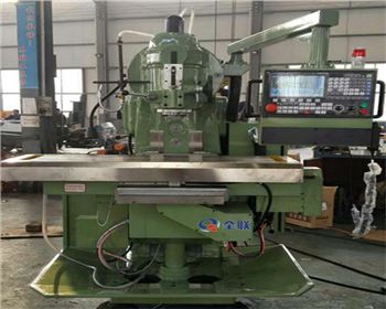 立(li)式升降台數(shu)控銑床​