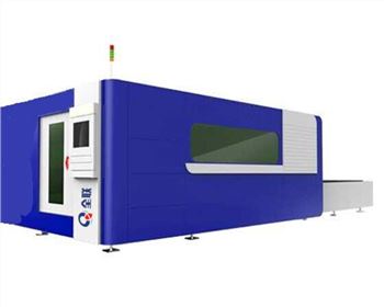 全防護送(song)料光纖激光(guang)切割機