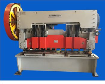 蘭(lan)州Q12-03X2500電動(dòng)機械剪(jian)闆機