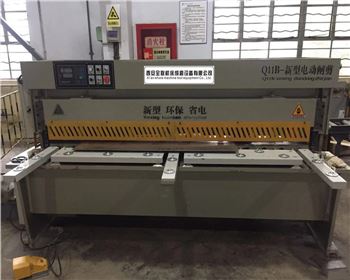 剪闆機(ji) 剪闆機