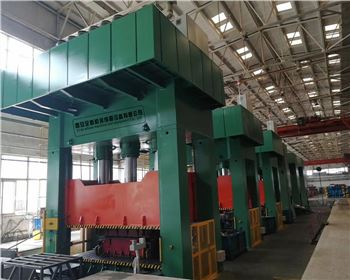 液壓機安(an)裝時應具備(bei)哪些技術方(fang)面的條件