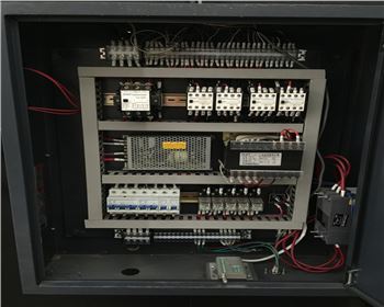 液壓折(she)彎機電(diàn)路維修(xiū)改造